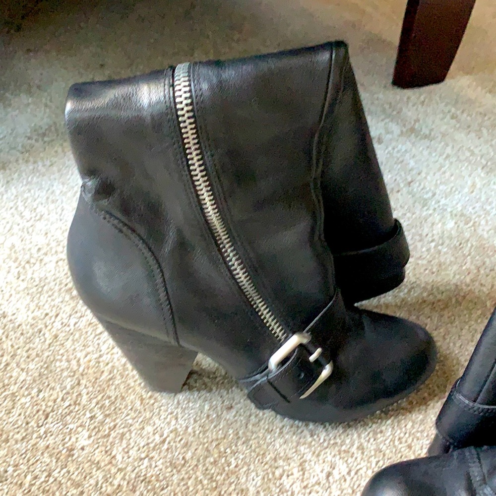 Genuine leather tall Vince Camino boots